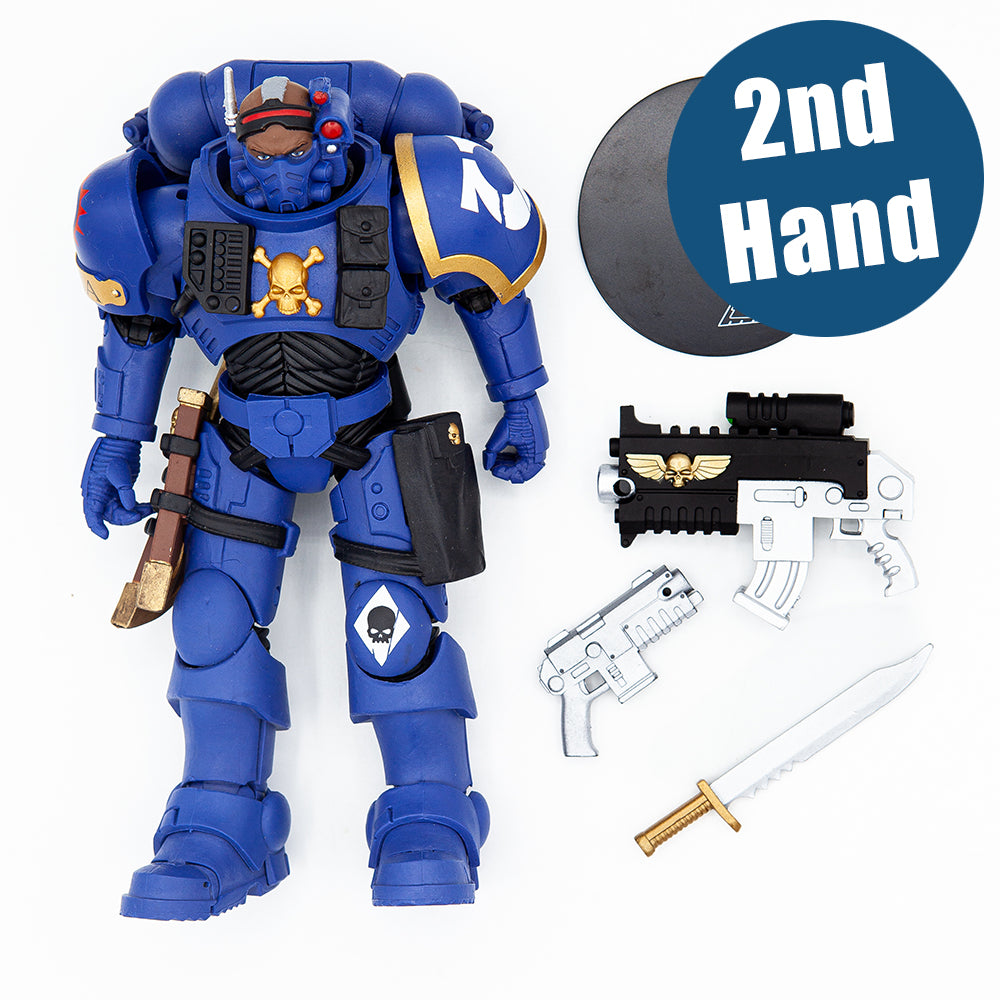 Warhammer 40,000 Actionfigur Lieutenant in Phobos Armor (Ultramarines) 18 cm