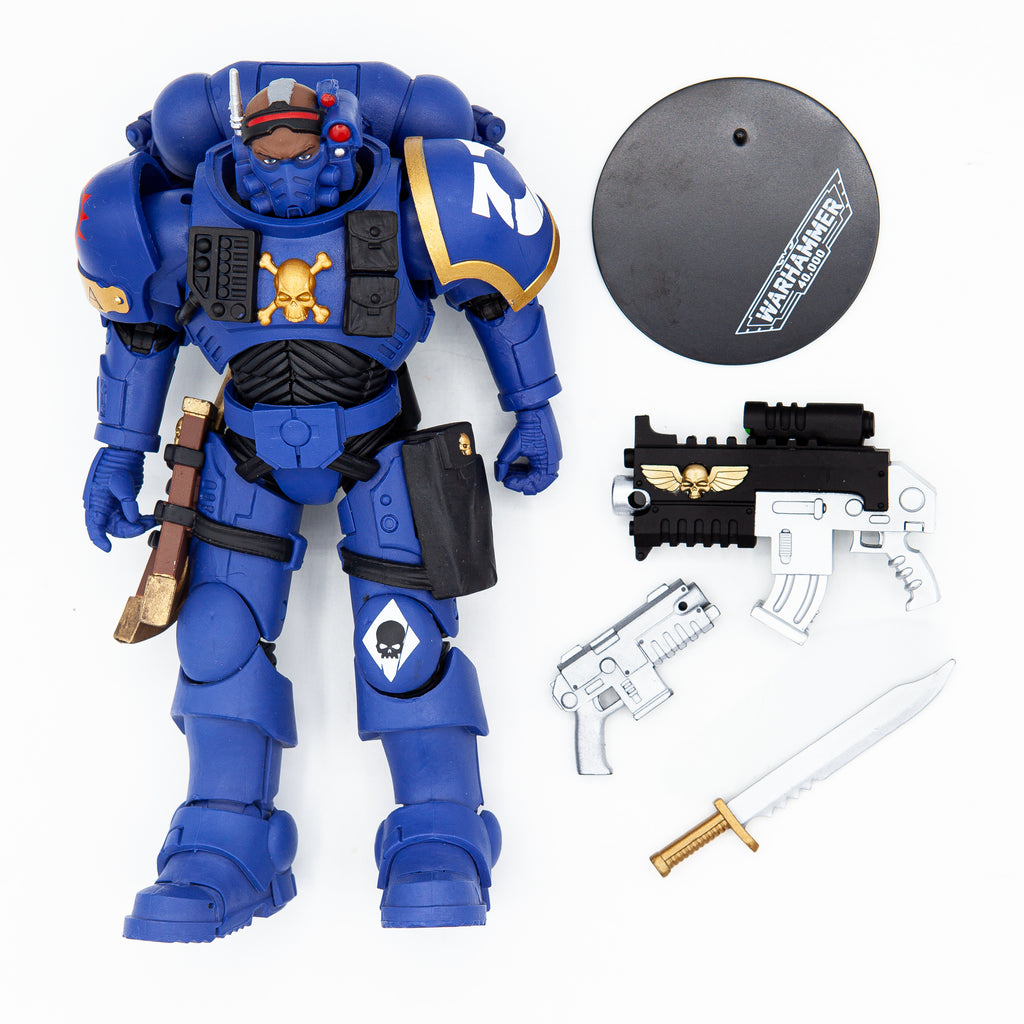 Warhammer 40,000 Actionfigur Lieutenant in Phobos Armor (Ultramarines) 18 cm