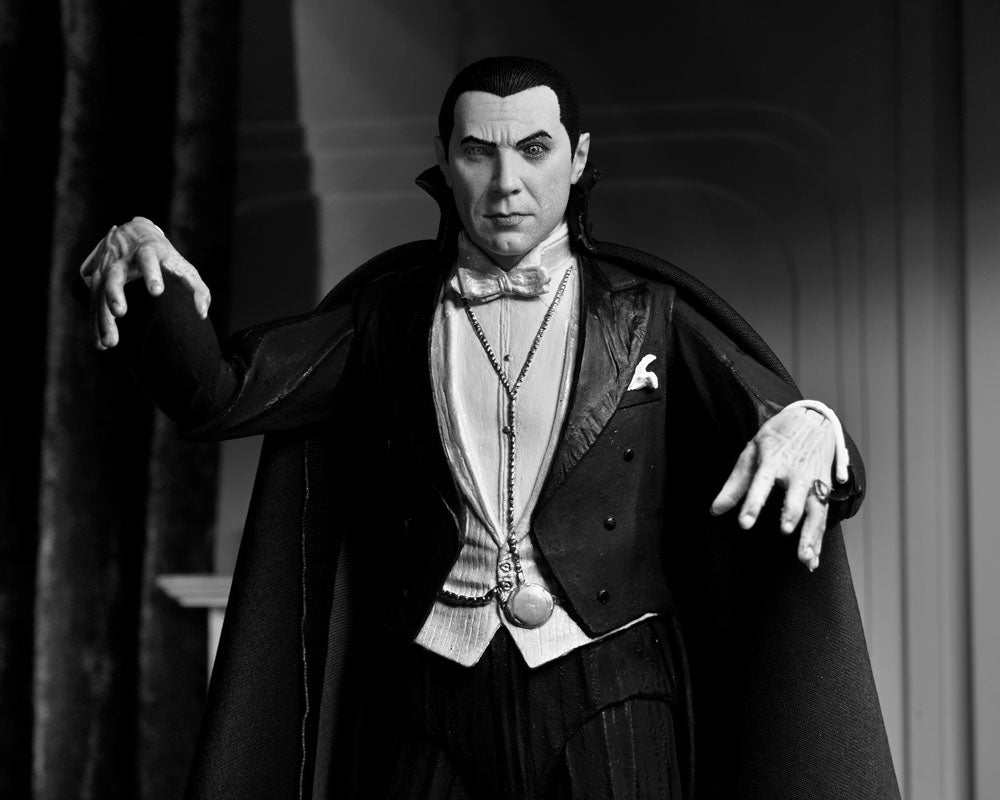 Universal Monsters Actionfigur Ultimate Dracula (Carfax Abbey) 18 cm Verpackung beschädigt